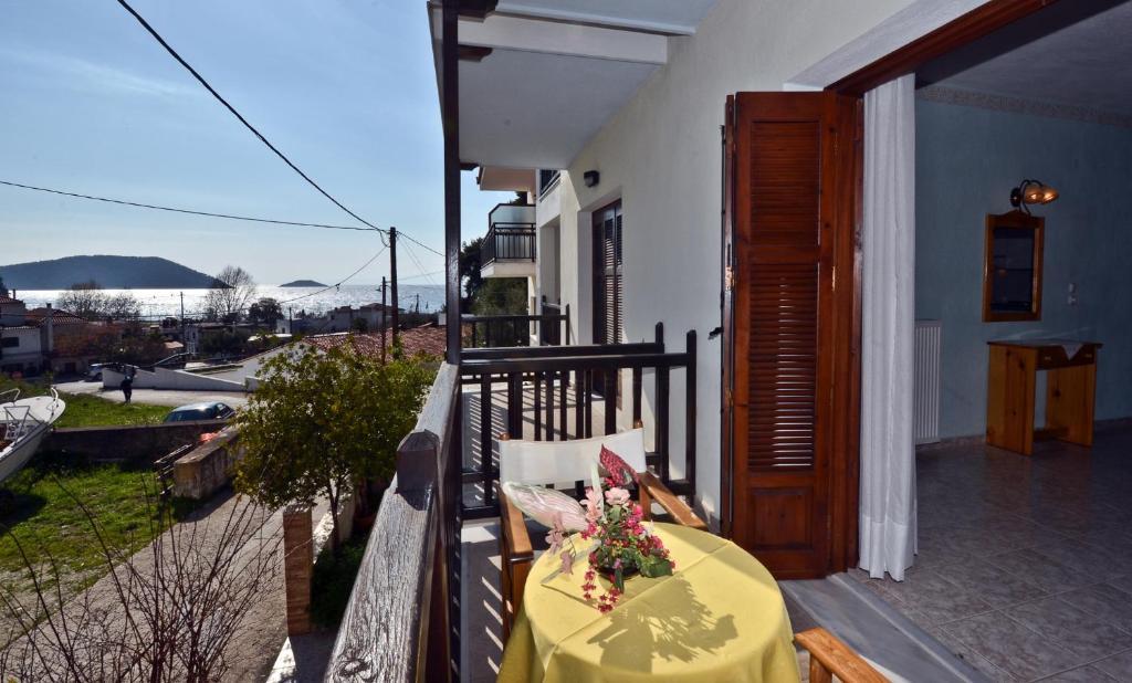 Aris Junior Studio & Apartments Neo Klima Zewnętrze zdjęcie